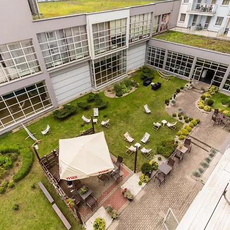 Apartament 4Star Hotel - Pet-Friendly Apartment By Noclegi Renters *