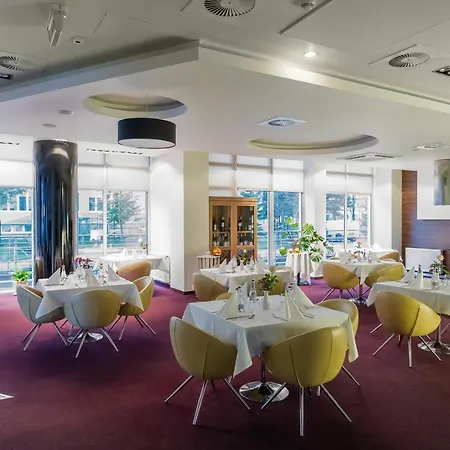 4Star Hotel - Pet-Friendly Apartment By Noclegi Renters Apartament *